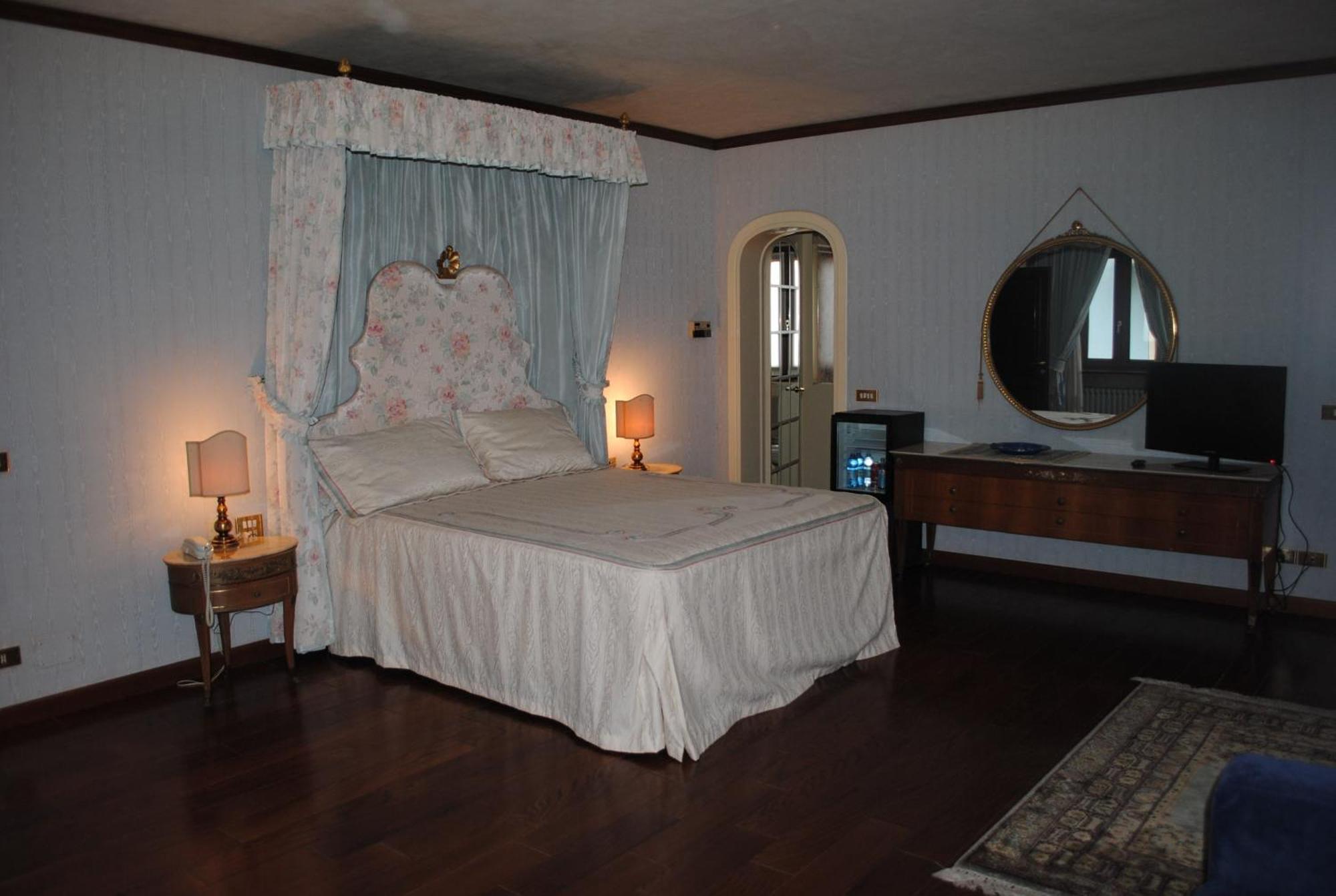 Hotel Locanda San Giacomo Agliano Terme Room photo